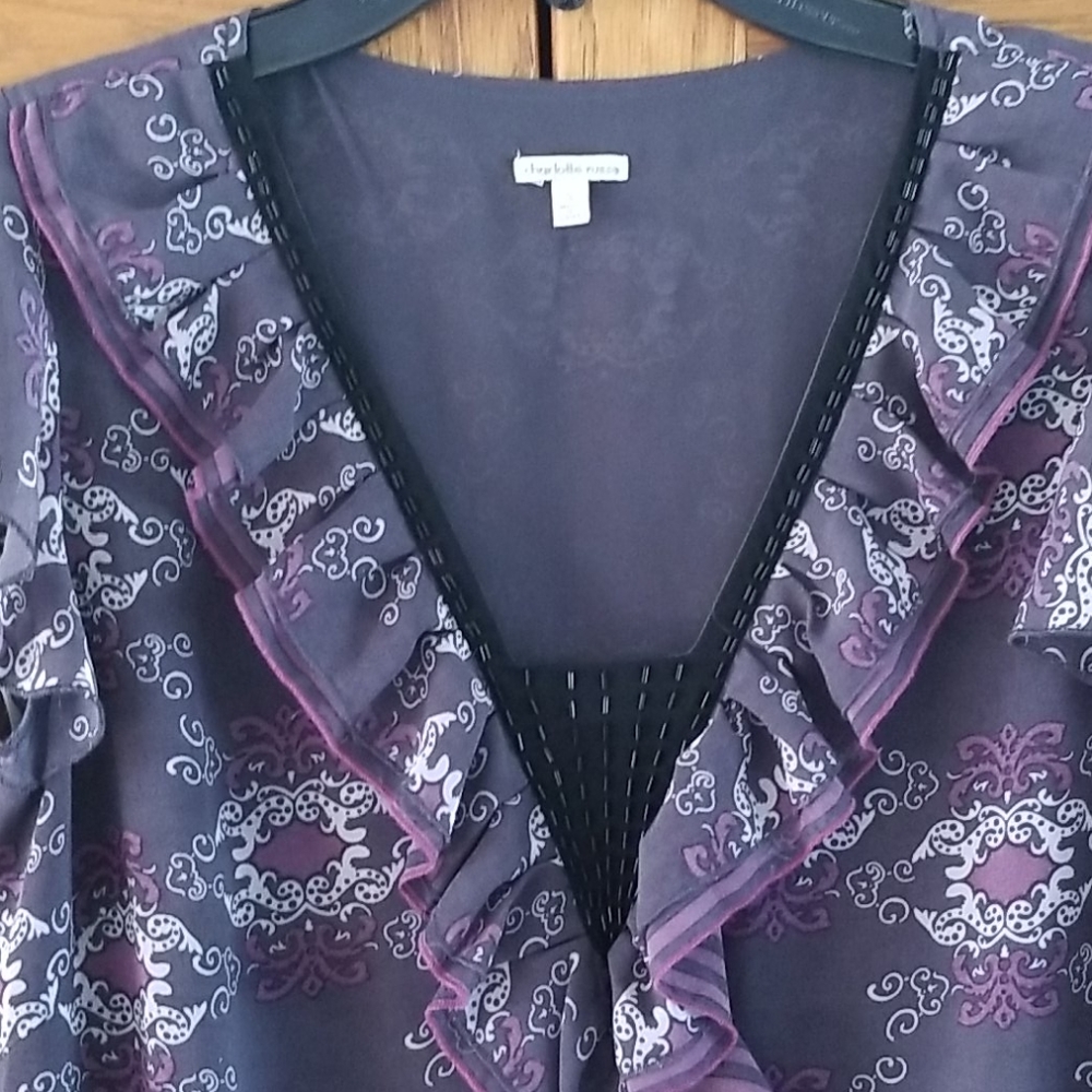 Ruffled blouse - Picture 2 of 3